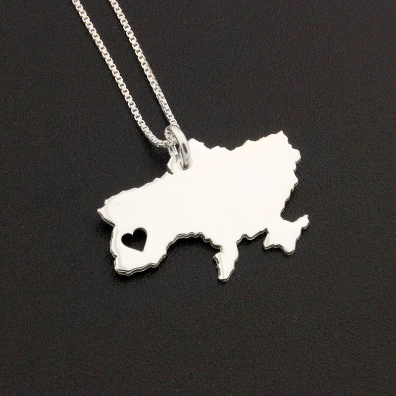 Ukraine Halskette Personalisierte Sterling Silber Ich Liebe Die Land Mit Herz Kommt Box Style Kette Besten Freund Familie Geschenk Ukraine Halskette Personalisierte Sterling Silber Ich Liebe Die Land Mit Herz Kommt Box Style Kette Besten Freund Familie Geschenk von Silversmith925