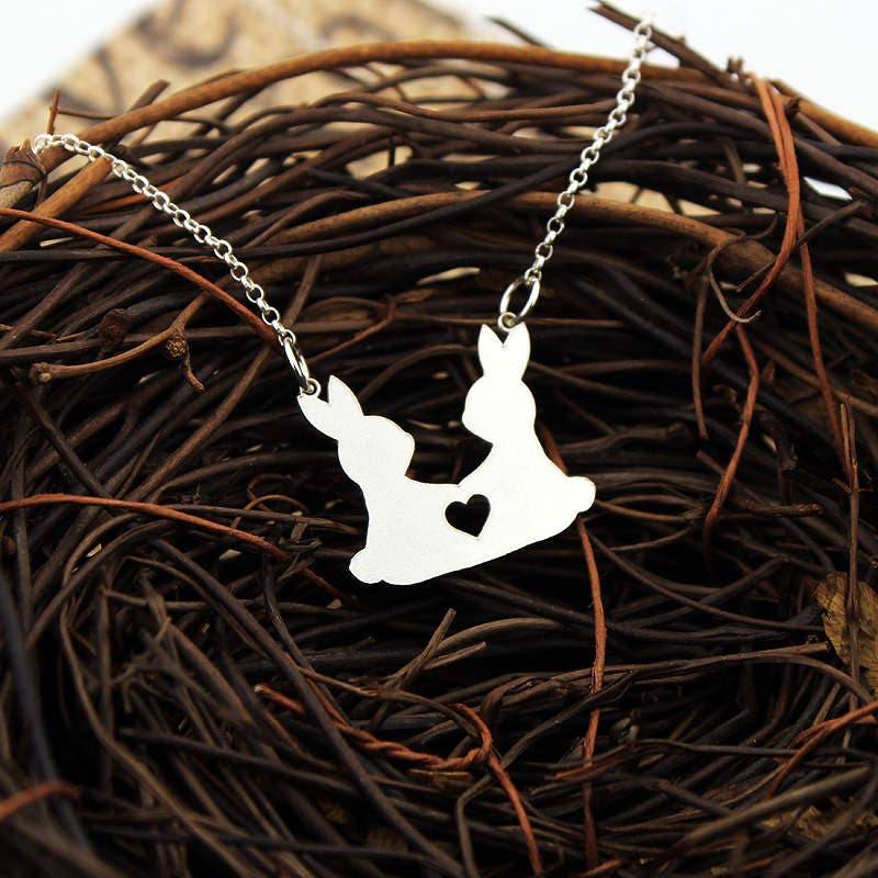 Zwilling Häschen Halskette Sterling Silber Liebe Kaninchen Anhänger - Frauen Am Besten Niedlich Haustier Geschenk Schwester Beste Freundin Ostern von Silversmith925