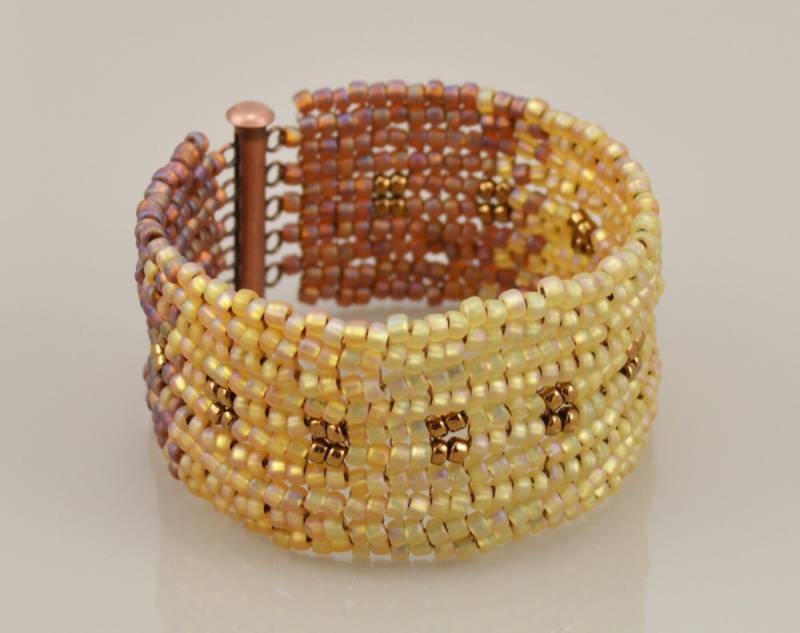 Ombré Perlenarbeit Armband - Ndebele Stitch Glasperlen Armreif Ombré Perlenarbeit Armband - Ndebele Stitch Glasperlen Armreif von SilverspotMetalworks
