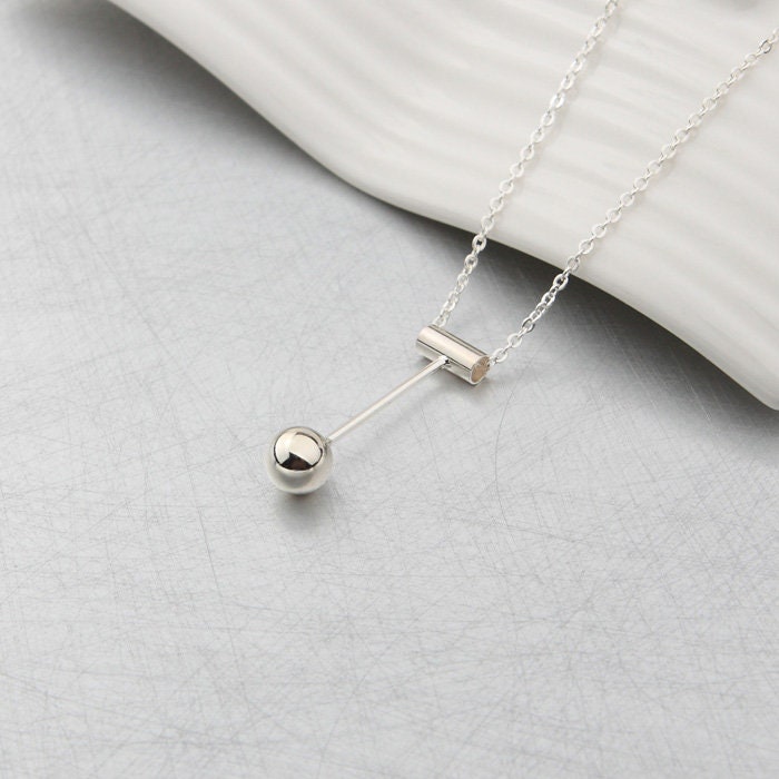 92, 5 Sterling Silber T Geformt E-Rohr Und Ball Anhänger Halskette 92, 5 Sterling Silber T Geformt E-Rohr Und Ball Anhänger Halskette von SilveryRain