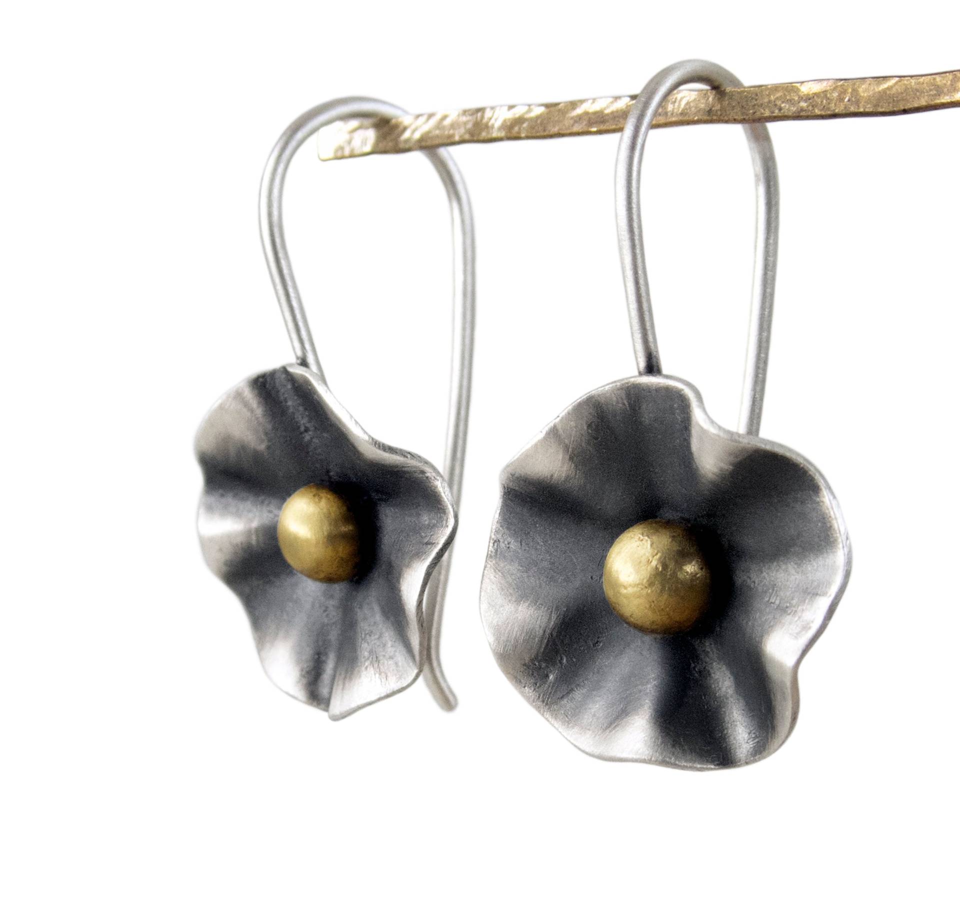 Moderne Silberne Ohrhänger. Silberne Blumenohrringe. Haken-Ohrringe Aus Silber. Ohrringe Für Jeden Tag. Handgefertigte Ohrringe. Geschenk Sie von SilviaCasasJewels