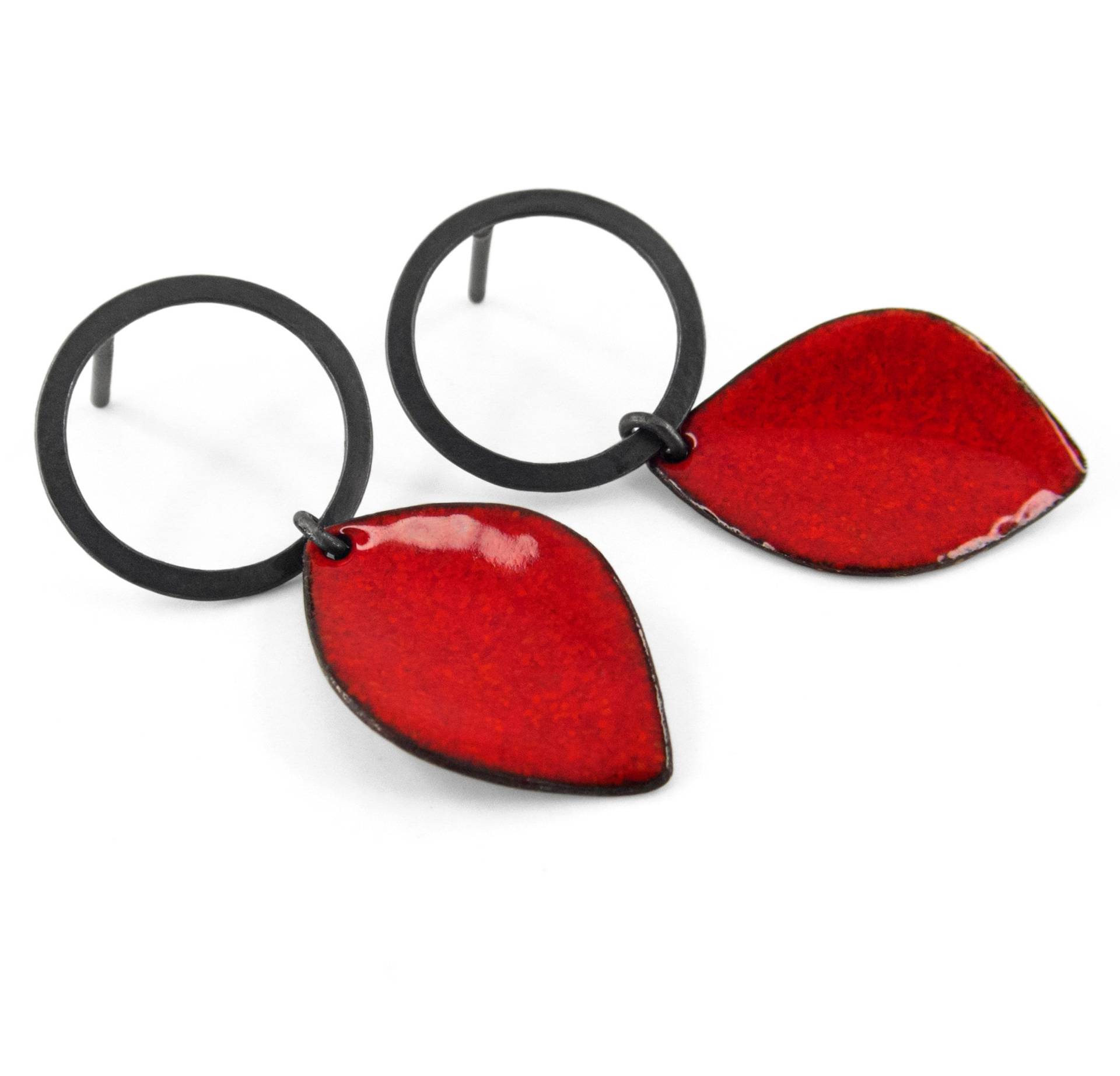 Rote Ohrringe. Ohrringe Aus Oxidiertem Silber Und Roter Emaille. Schwarze Silberne Kreisohrringe. Moderne Silberohrringe. Geschenk Für Mädchen von SilviaCasasJewels