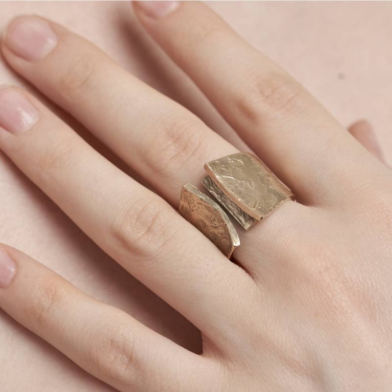 Handgefertigter Gold-Bronze- Oder Silberring Für Frauen - Auffälliger Moderner Chic-statement-Ring Individuelle Größe Kunsthandwerker-Schmuck von SilviaDjewelry