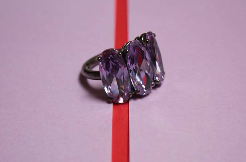 Trilogy Ring, Cocktailring Mit Drei Lavendelfarbenen Zirkonen, Mode Silberschmuck Für Frauen von SilviaGagliardini