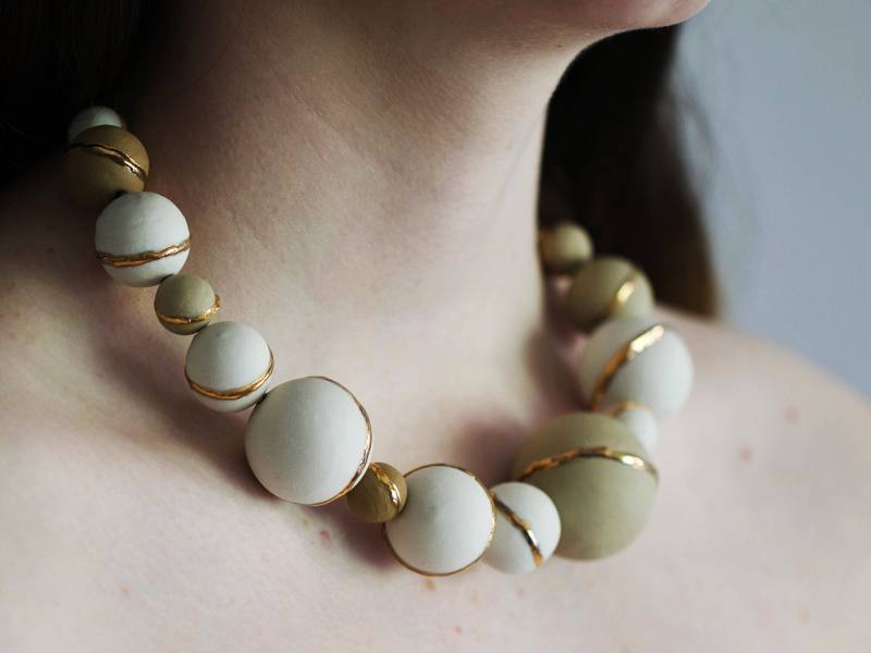 Amelie Boule-Halskette - Border Collection Handgefertigtes Einzelstück Porzellan-Halskette Jubiläumsgeschenk von SilviaGuarnieriArte