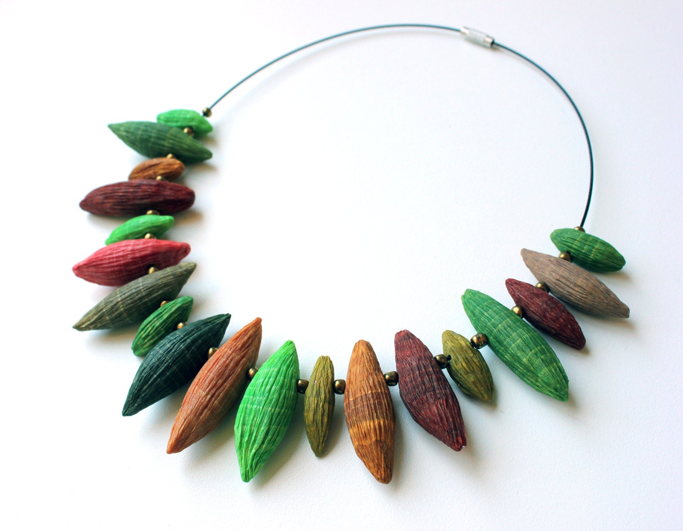 Polymer Clay Faux-Samen-Halskette von SilviaOrtizDeLaTorre