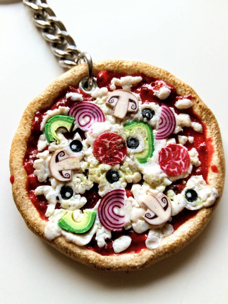 Polymer Clay Pizza Schlüsselanhänger, Handgemacht von SilviaOrtizDeLaTorre