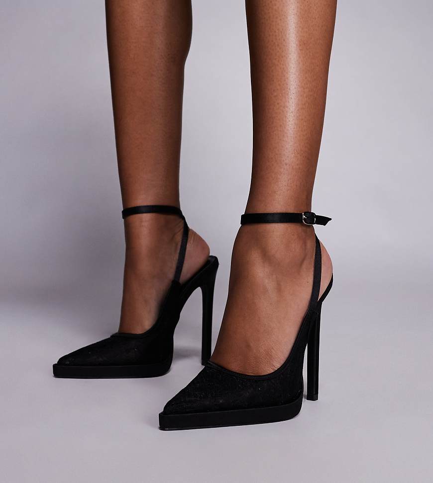 SIMMI London Wide Fit - Landen - Pumps aus schwarzer Spitze mit Knöchelriemen und Absatz, weite Passform von Simmi Wide Fit