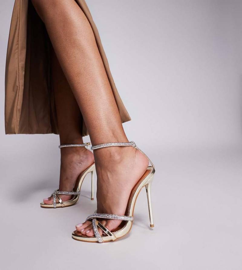 SIMMI London Wide Fit - Solar - Verzierte Sandaletten mit Absatz in Silber und Gold, weite Passform-Goldfarben von Simmi Wide Fit