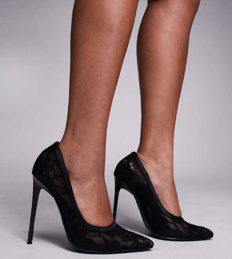 Simmi London Wide Fit - Akila - Pumps aus schwarzer Spitze von Simmi Wide Fit