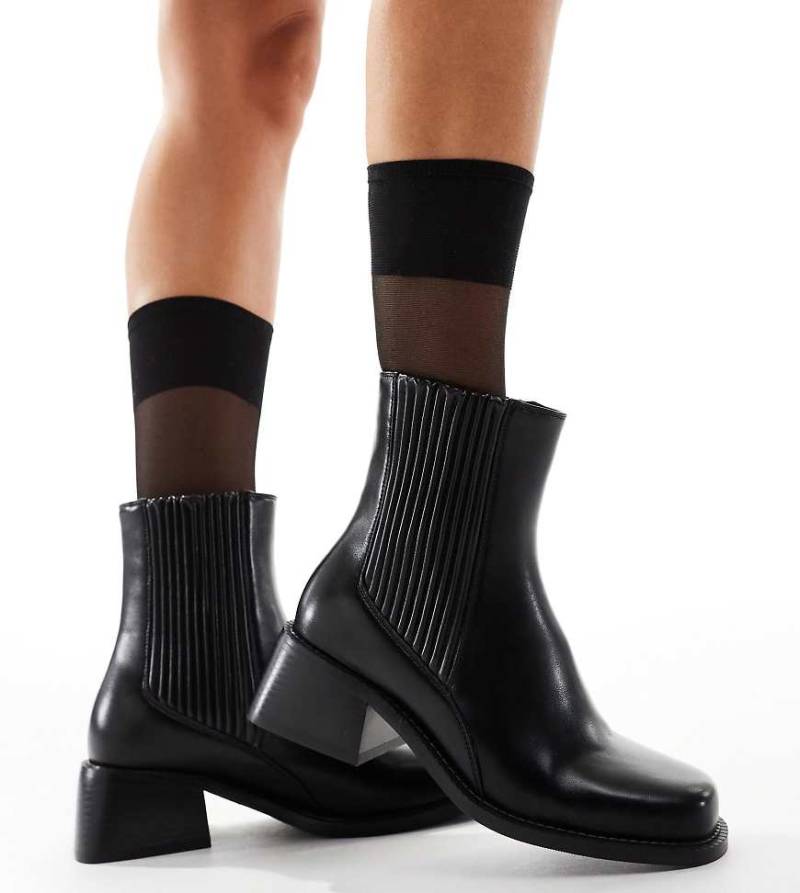 Simmi London Wide Fit - Greyson - Ankle-Boots in Schwarz, weite Passform von Simmi Wide Fit