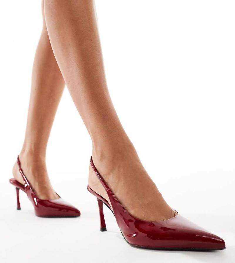 Simmi London Wide Fit - Laylin - Pumps in Rot mit niedrigem Absatz, weite Passform von Simmi Wide Fit