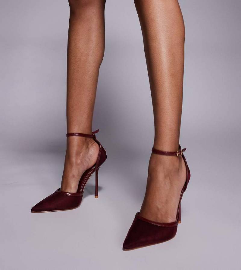 Simmi London Wide Fit - Mandisa - Netzstoff-Pumps mit Absatz in Burgunderrot, weite Passform von Simmi Wide Fit