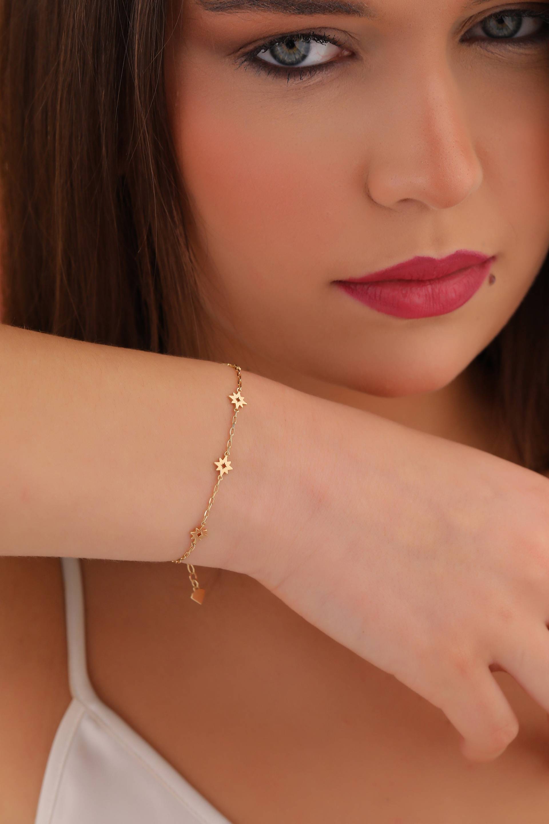 Handgemachte 14K Gold Stern Armband, Solid Körper Accessoire, Celestial Ketten Schmuck Für Braut, Hochzeit Kette, Geschenk Frauen von SimmoonJewelry