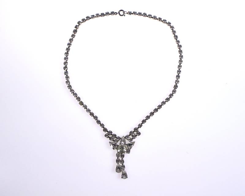 stilvolle Vintage 1940-50Er Jahre Diamante Halskette Mit Doppel-Tropfen von SimonCurtisAntiques