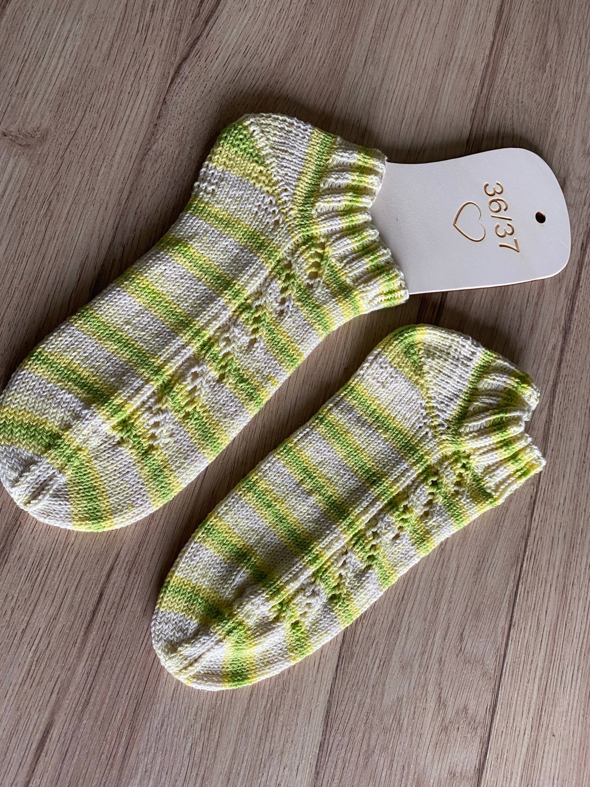 Handgestrickte Socken Gr. 36/37 Handgestrickte Socken Gr. 36/37 von SimonestrickLaden