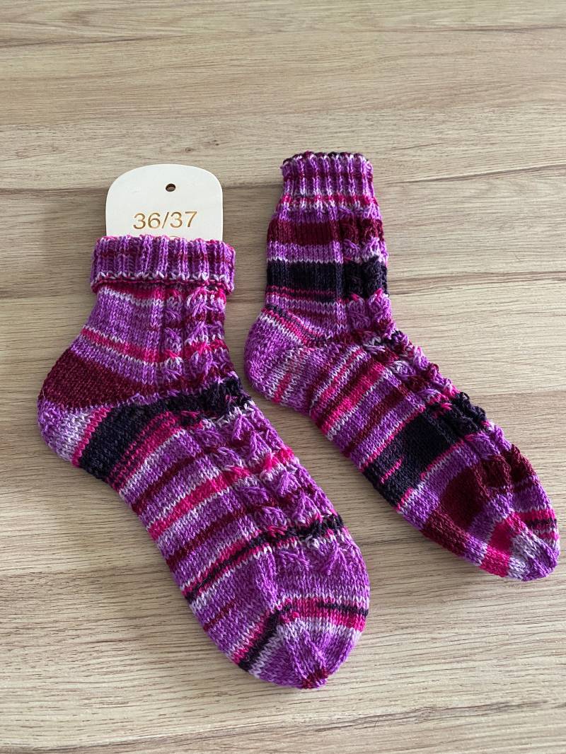 Handgestrickte Socken Gr. 36/37 von SimonestrickLaden