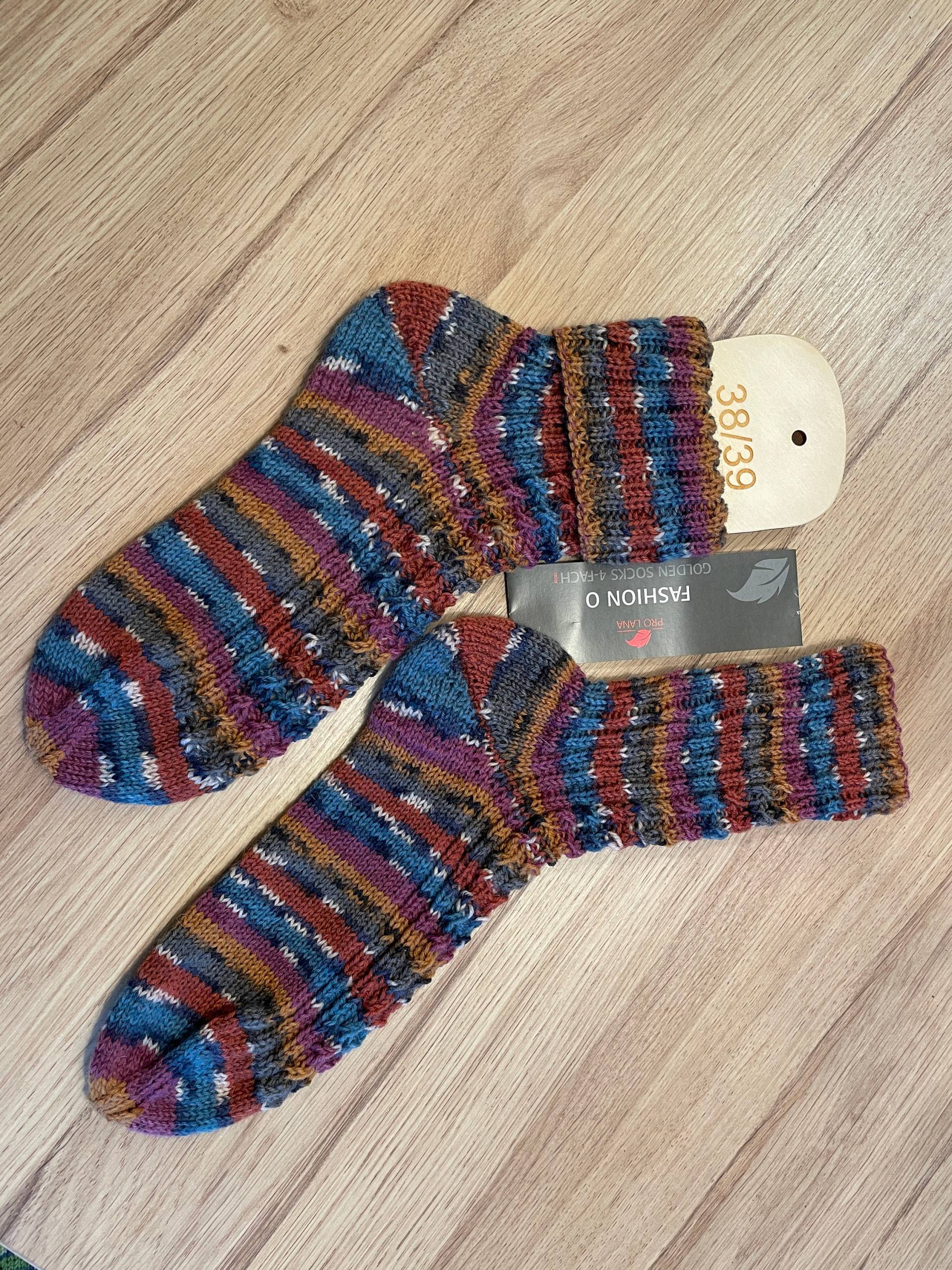 Handgestrickte Socken Gr. 38/39 Handgestrickte Socken Gr. 38/39 von SimonestrickLaden