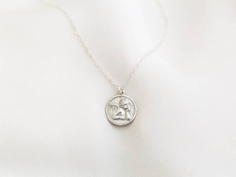 sterling Silber Engel Halskette/Medaillon 14K Gold Filled Engelmünze Oma Geschenk von SimpleDaintyJewelry