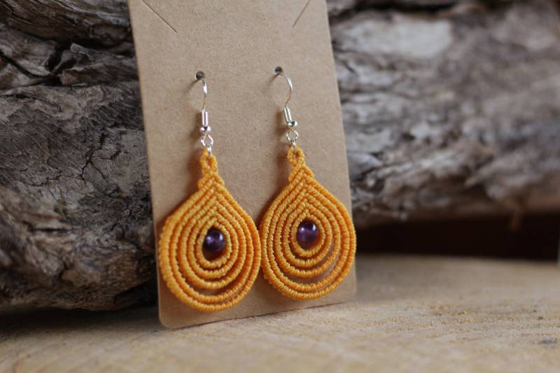 Makramee Ohrringe Mit Amethyst Perle von SimpleKnotsAtelier