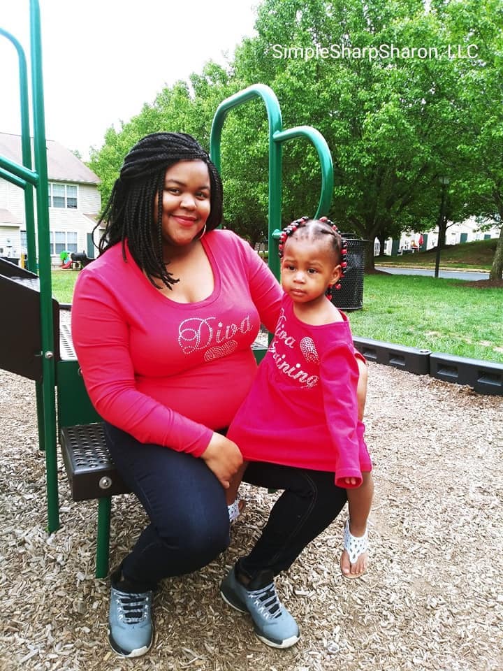 Mama Und Mich Shirt Kleid Sets Mit Einem Anpassbaren Thema in Bling von SimpleSharpSharon