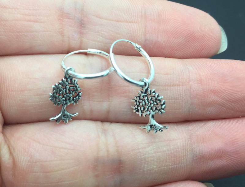 Kleine Silber Baum Des Lebens Reifen - Einfache Alltägliche Moderne Minimal Ohrringe Stammbaum Schmuck Kleine Silber Baum Des Lebens Reifen - Einfache Alltägliche Moderne Minimal Ohrringe Stammbaum Schmuck von SimpleStep