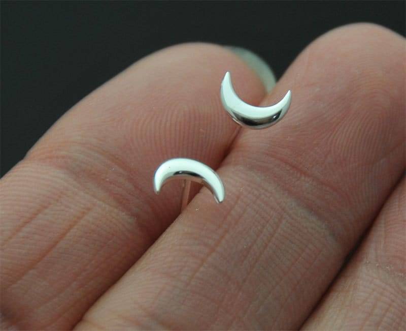 Winzige Sterling Silber Mond Ohrstecker. Und Stern von SimpleStep