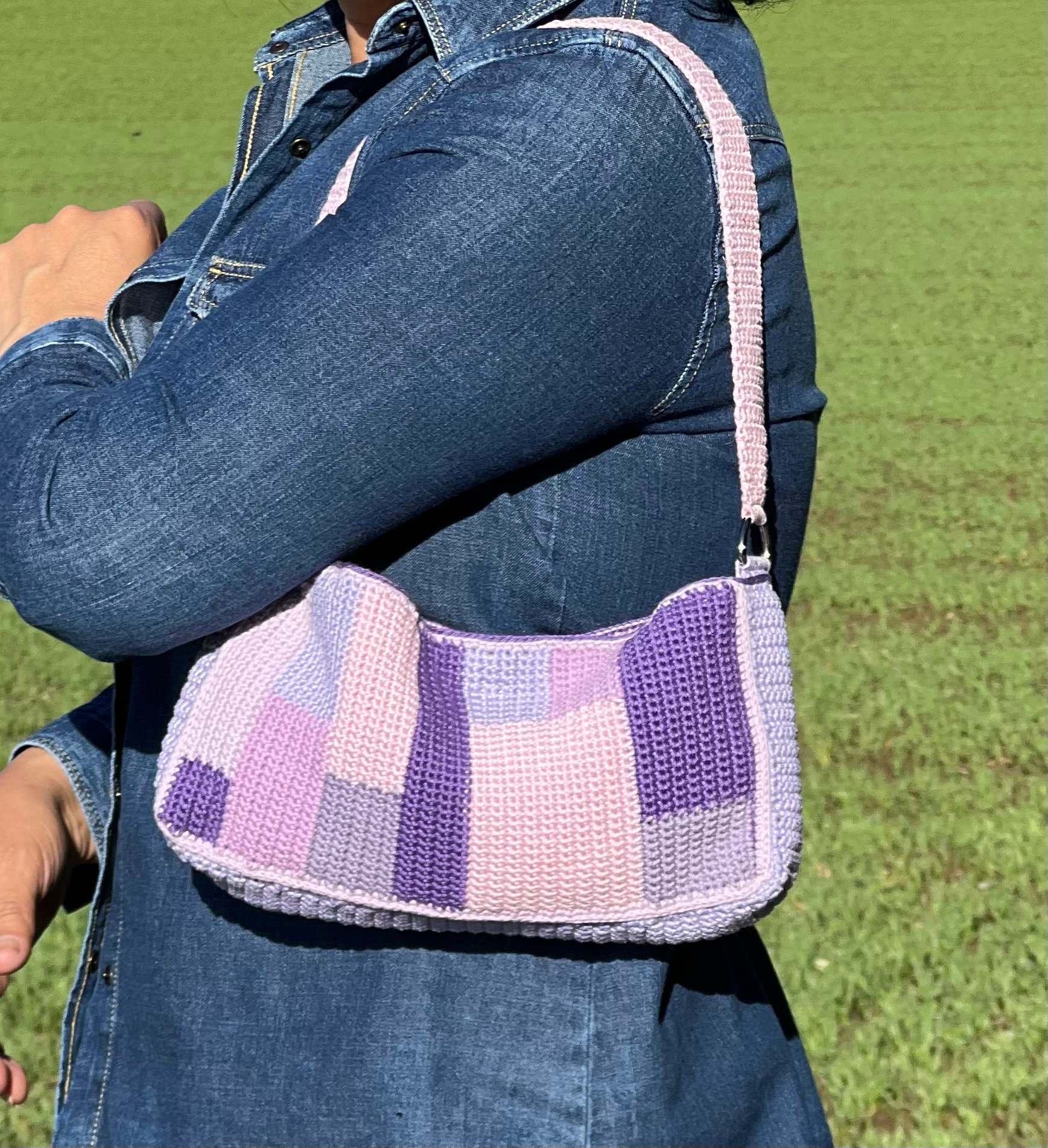 Gehäkelte Baguette Tasche Handgemachte Pastell Lila Rosa Umhängetasche von SimplyAndHandmade
