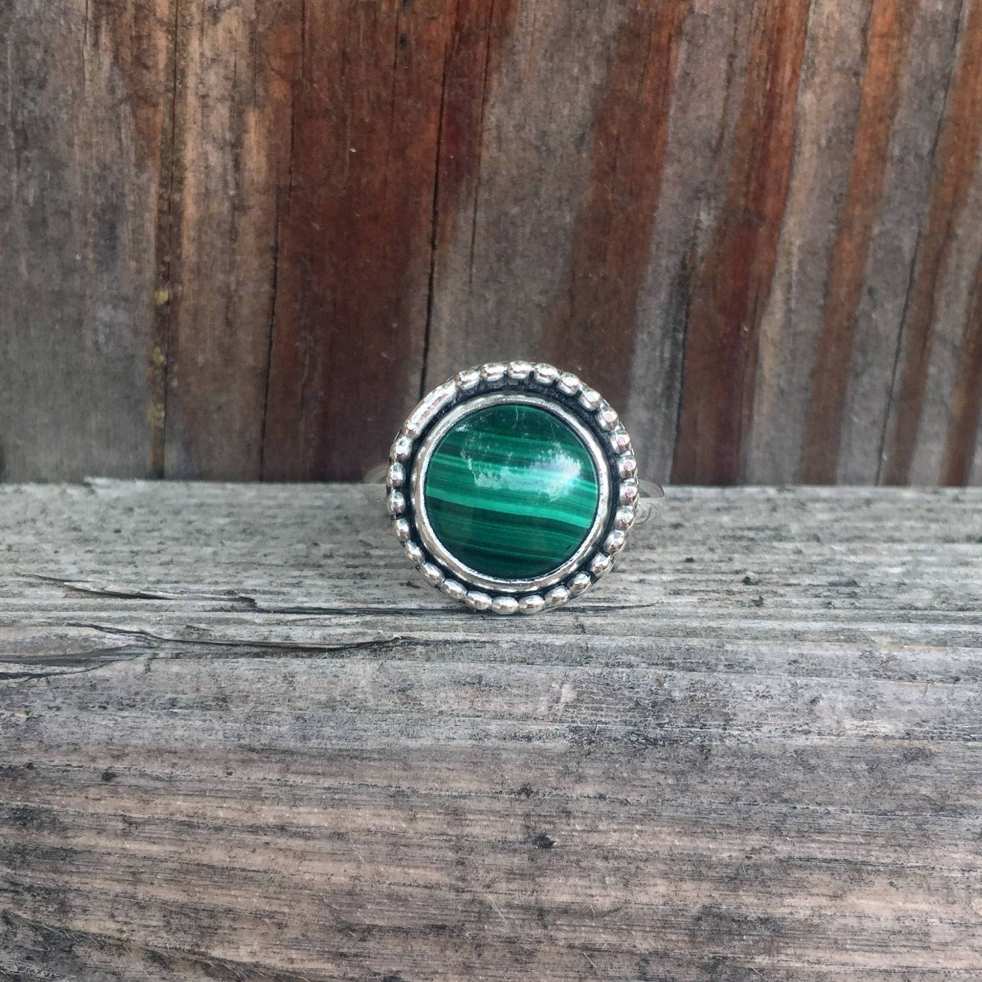 Malachit Ring - Grüner Sterling Silber Stein Edelstein Schmuck Boho Unter 100 Malachit Ring - Grüner Sterling Silber Stein Edelstein Schmuck Boho Unter 100 von SimplyBoldJD