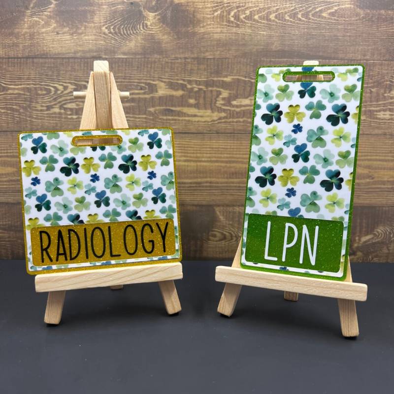 Custom Badge Buddy - Multicolor Kleeblatt St Patricks Marker Parker Id Identifier von SimplyCORA