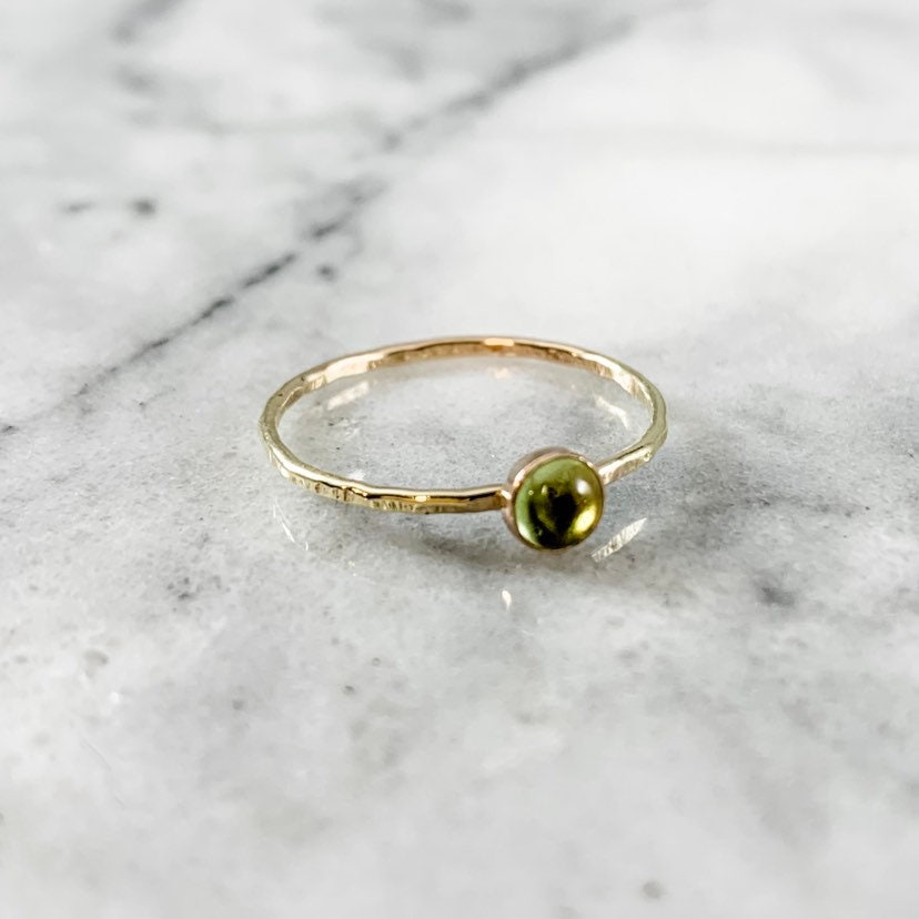 Peridot Edelstein Ring Sterling Silber, August Geburtsstein Peridot Edelstein Ring Sterling Silber, August Geburtsstein von SimplyChicJewelry86