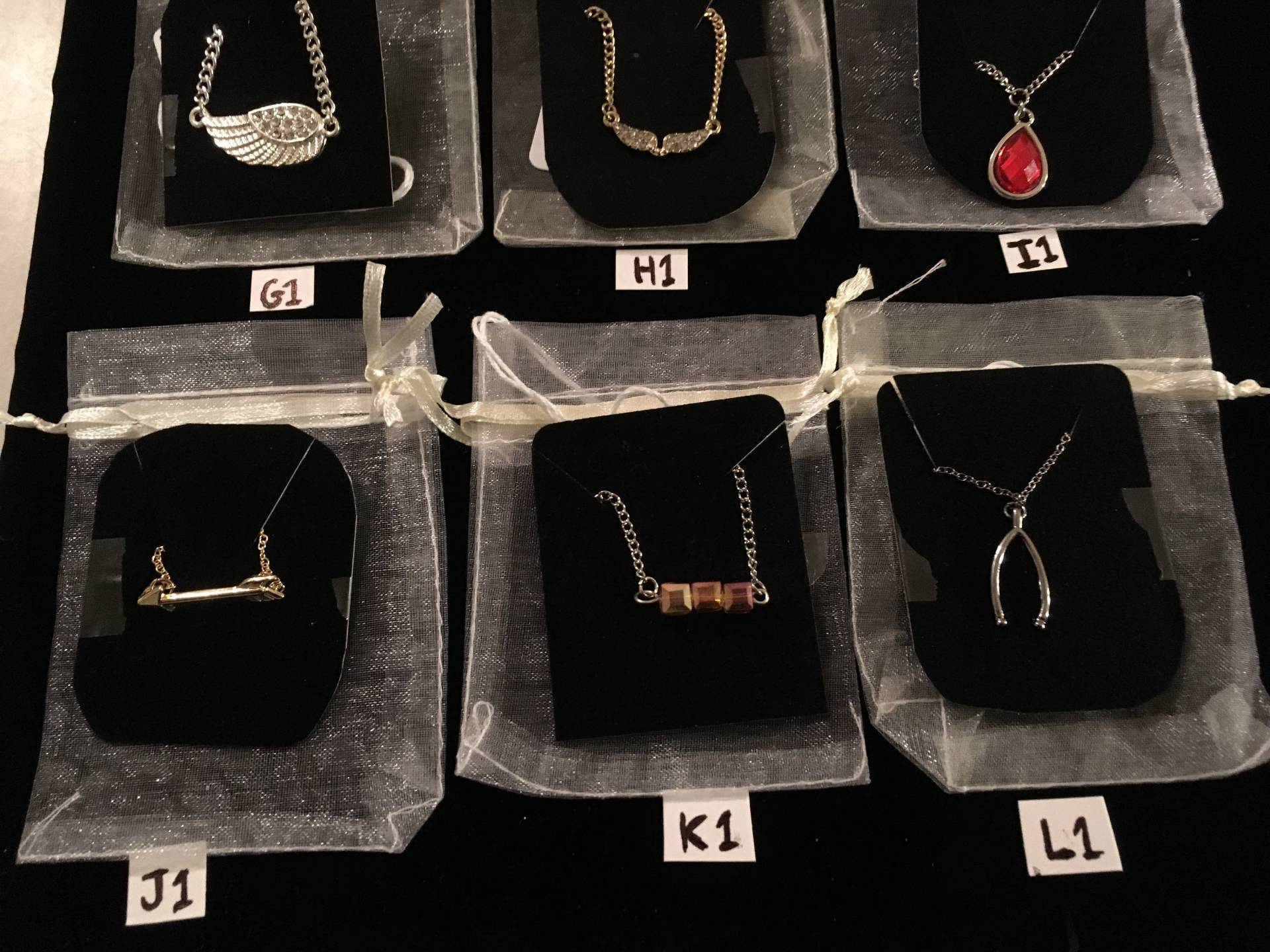 Kleine Anhänger Halsketten, Modeschmuck Kleine Anhänger Halsketten, Modeschmuck von SimplyGinas