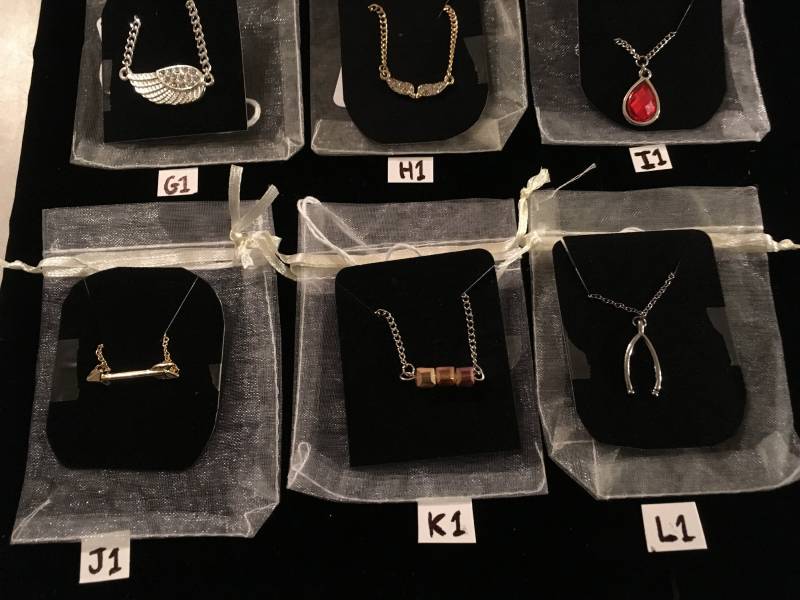 Kleine Anhänger Halsketten, Modeschmuck Kleine Anhänger Halsketten, Modeschmuck von SimplyGinas