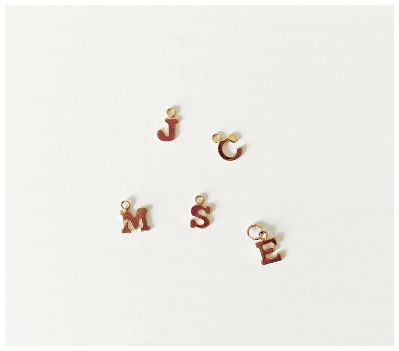 Zierliche Gold Filled Initial Halskette | Personalisierte Erste Charm Zierliche Gold Filled Initial Halskette | Personalisierte Erste Charm von SimplyHookedJewelry
