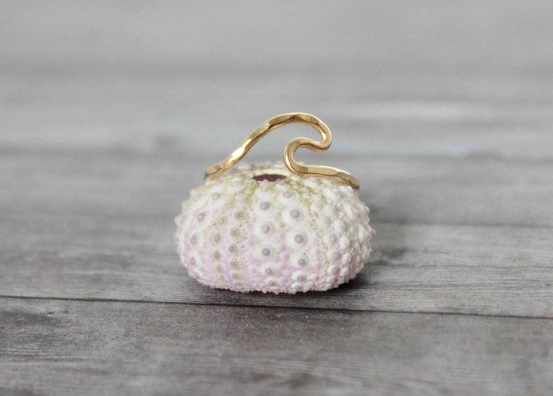 Handgeschmiedeter Wellen-Ring Sterling Silber Oder 14K Gold Fill von SimplyKaiJewelry