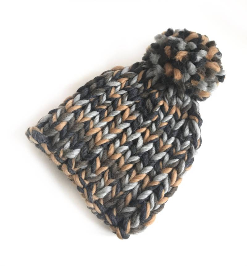 Pom Chunky Mütze Oversized Beanie Für Damen. Handgestricktes Weihnachtsgeschenk Sie Aus Dicker Merinowolle Pom Chunky Mütze Oversized Beanie Für Damen. Handgestricktes Weihnachtsgeschenk Sie Aus Dicker Merinowolle von SimplyLifeHandmade