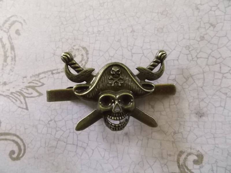 Antike Bronze Piraten-Totenkopf Krawattenklammer - Neuheit Geschenk von SimplyNightOwl