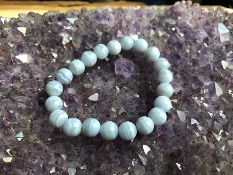 Blaues Achat Kristall Perlen Armband Made To Order von SimplySpacey