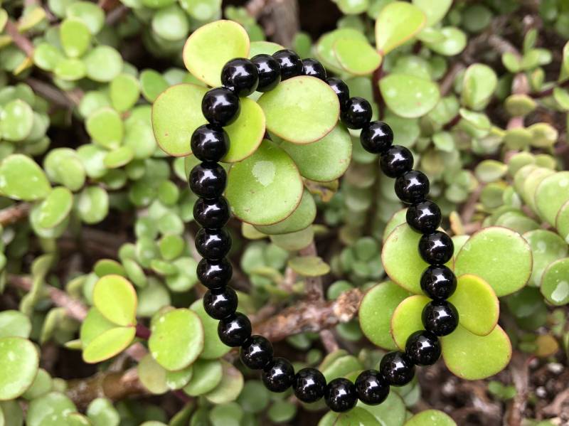 Schwarzes Onyx Kristall Perlen Armband Made To Order von SimplySpacey