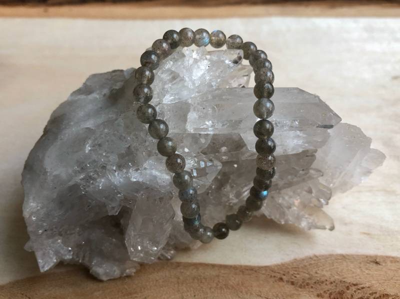 Zauberhaftes Labradorit Armband Made To Order von SimplySpacey