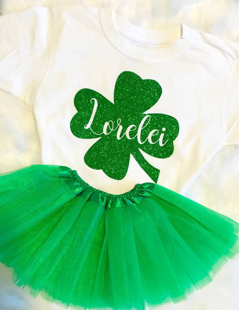 Personalisierte St. Patrick's Day Klee Shirt & Tutu Set Personalisierte St. Patrick's Day Klee Shirt & Tutu Set von SimplyStitchdDesigns