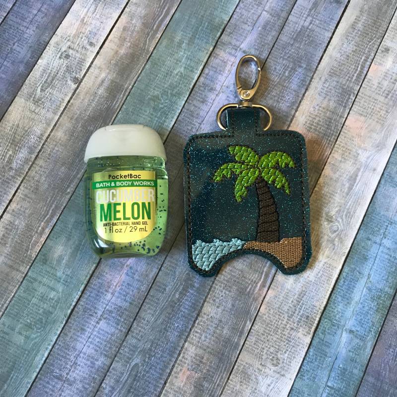 Insel/Palme Strand Handdesinfektionshalter von SimplyStitchingNC