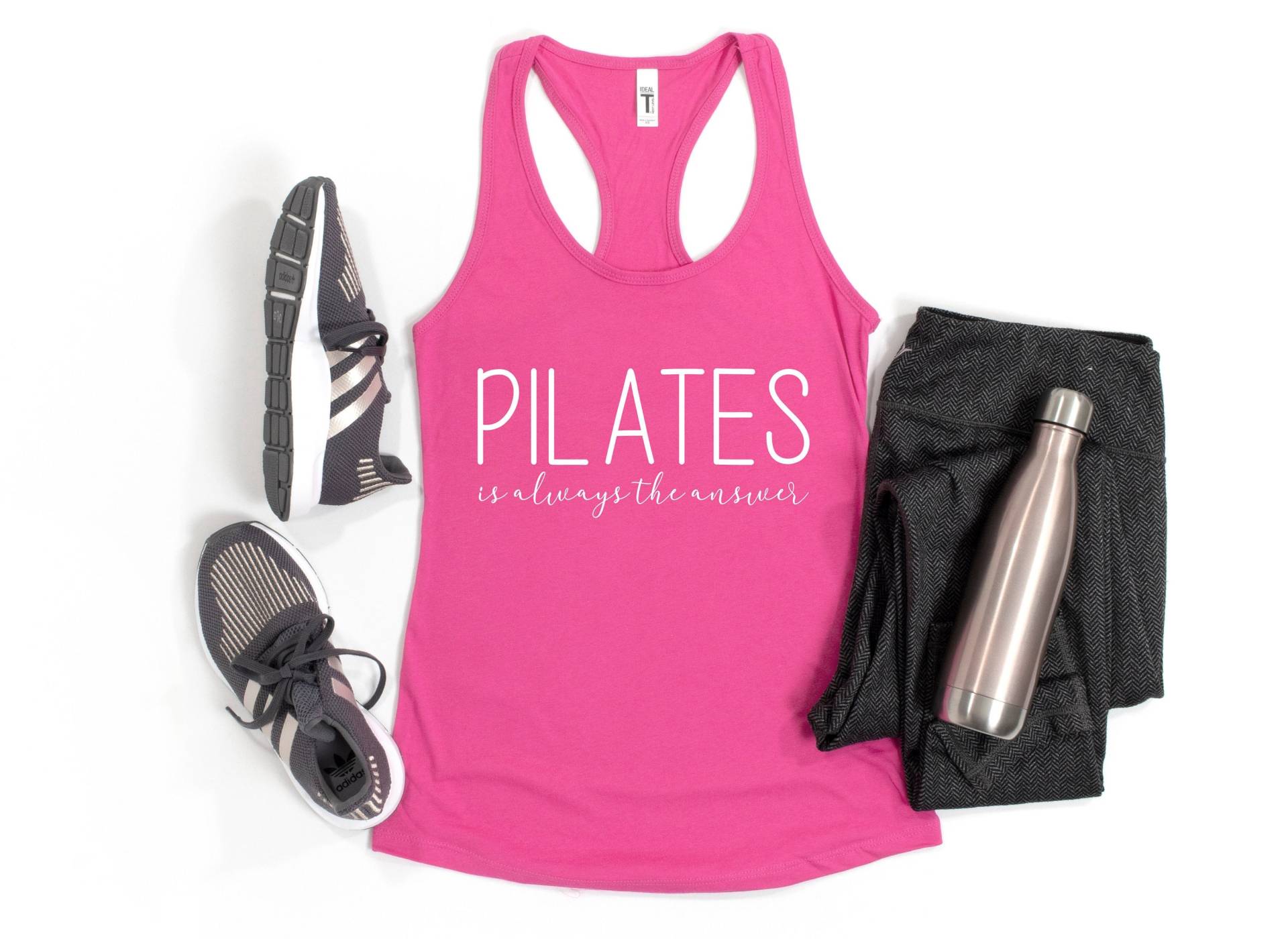 Pilates Ist Immer Die Antwort Racerback Mama Shirt Tank Geschenk Lustige Tanks Für Frauen Workout Yoga von SimplyTraded