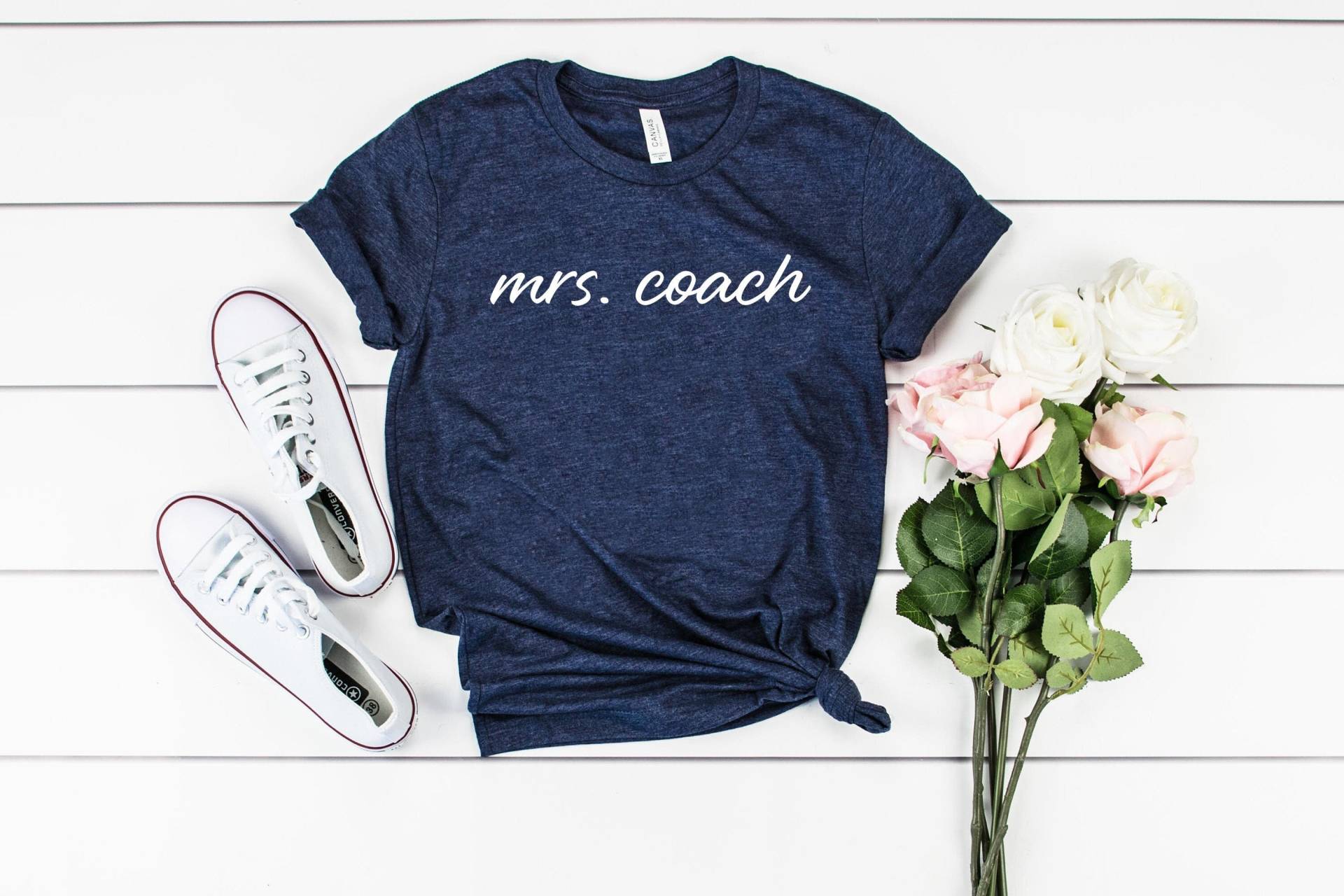 Trainer Frau Shirt, Frau, Baseball, Fußball, Basketball, Sport Mama Shirt von SimplyTraded