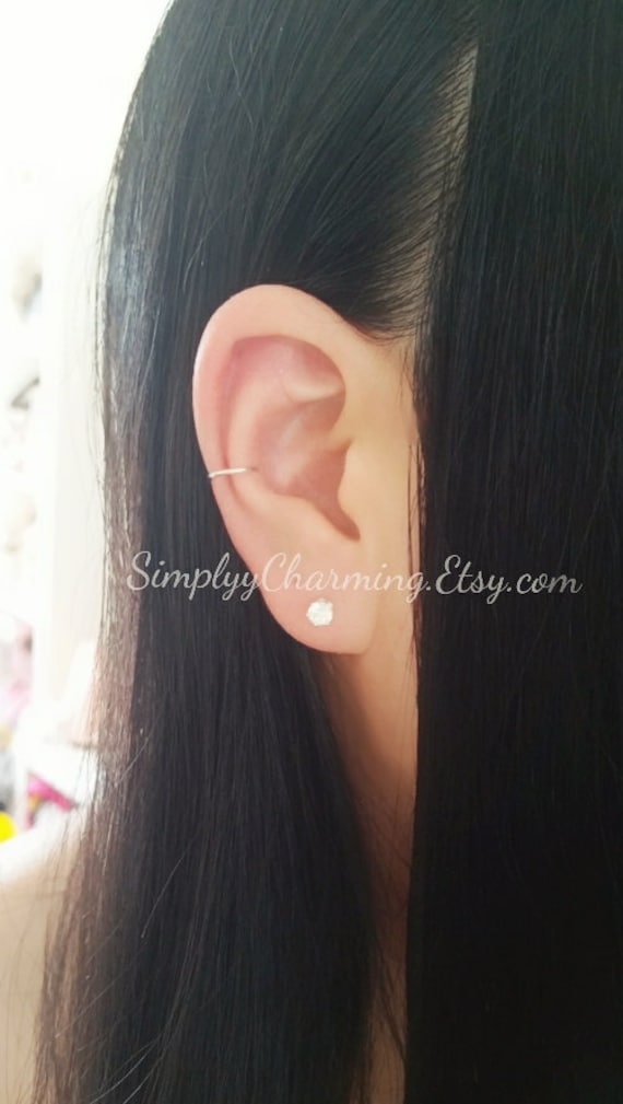 Gefälschte Hoop Ohrring Ohrmanschette Für Conch Knorpel Helix - Fake Ohrclip Clip On Ohrring, Kein Piercing Erforderlich Gefälschte Hoop Ohrring Ohrmanschette Für Conch Knorpel Helix - Fake Ohrclip Clip On Ohrring, Kein Piercing Erforderlich von SimplyyCharming