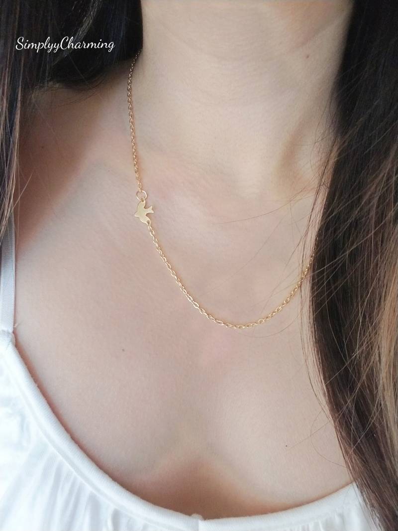 Kleine Schwalbe Vogel-Halskette in Goldvogel-Charme-Anhänger Einfache Kleine Elegante Zierlicher Schmuck Kleine Schwalbe Vogel-Halskette in Goldvogel-Charme-Anhänger Einfache Kleine Elegante Zierlicher Schmuck von SimplyyCharming