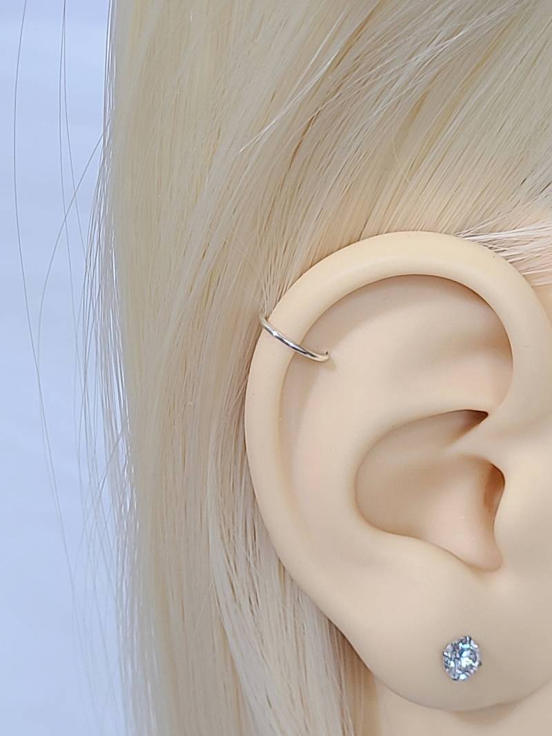 Nahtloser Knorpel-Creolen, Echte Helix Kleine Creolen, Conch Tragus Silber 18 Gauge Creolen - Sehr Langlebig Nahtloser Knorpel-Creolen, Echte Helix Kleine Creolen, Conch Tragus Silber 18 Gauge Creolen - Sehr Langlebig von SimplyyCharming