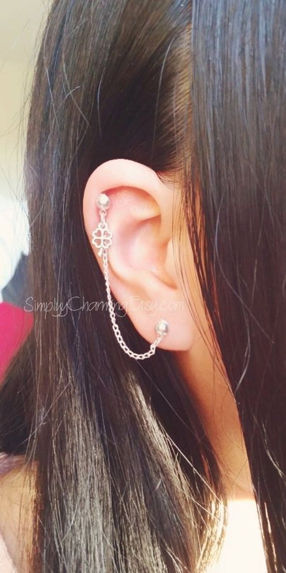 Winzige Kleeblatt Charm Glückssymbol Ohrring Helix Kette Doppel Piercings Winzige Kleeblatt Charm Glückssymbol Ohrring Helix Kette Doppel Piercings von SimplyyCharming