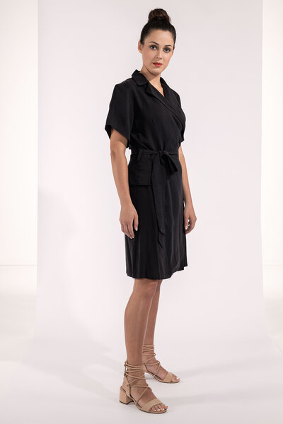 SinWeaver alternative fashion Kurzes Kleid, Wickelkleid ausgestellt Blazerkleid von SinWeaver alternative fashion