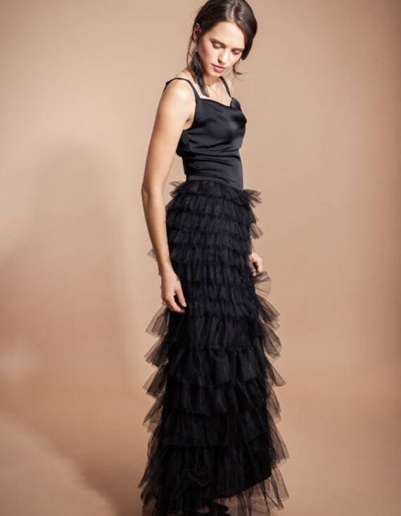 Cocktailkleid, Abendkleid Tüll Bodenlang Ärmellos Wasserfallausschnitt Schwarz von SinWeaverFashion